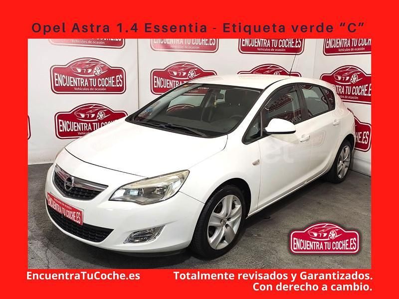 Blanco Usado 2011 Opel Astra Essentia Berlina | 8490 € (Caro) - Imagen 1/4