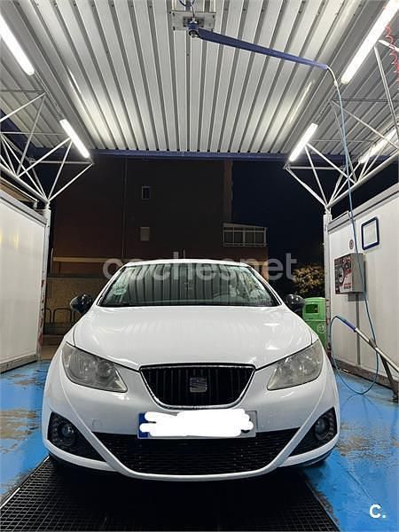 Usado Seat Ibiza Style 105 CV (77 kW) 2010 Blanco Berlina