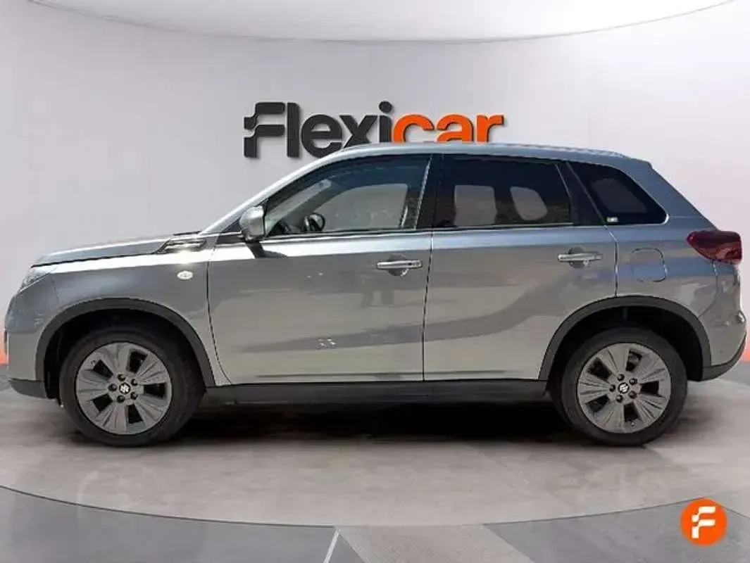 Usado Suzuki Vitara 116 CV (85 kW) 2022 Gris SUV