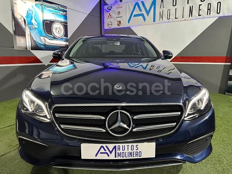Usado Mercedes E200 160 CV (117 kW) 2020 Azul Berlina