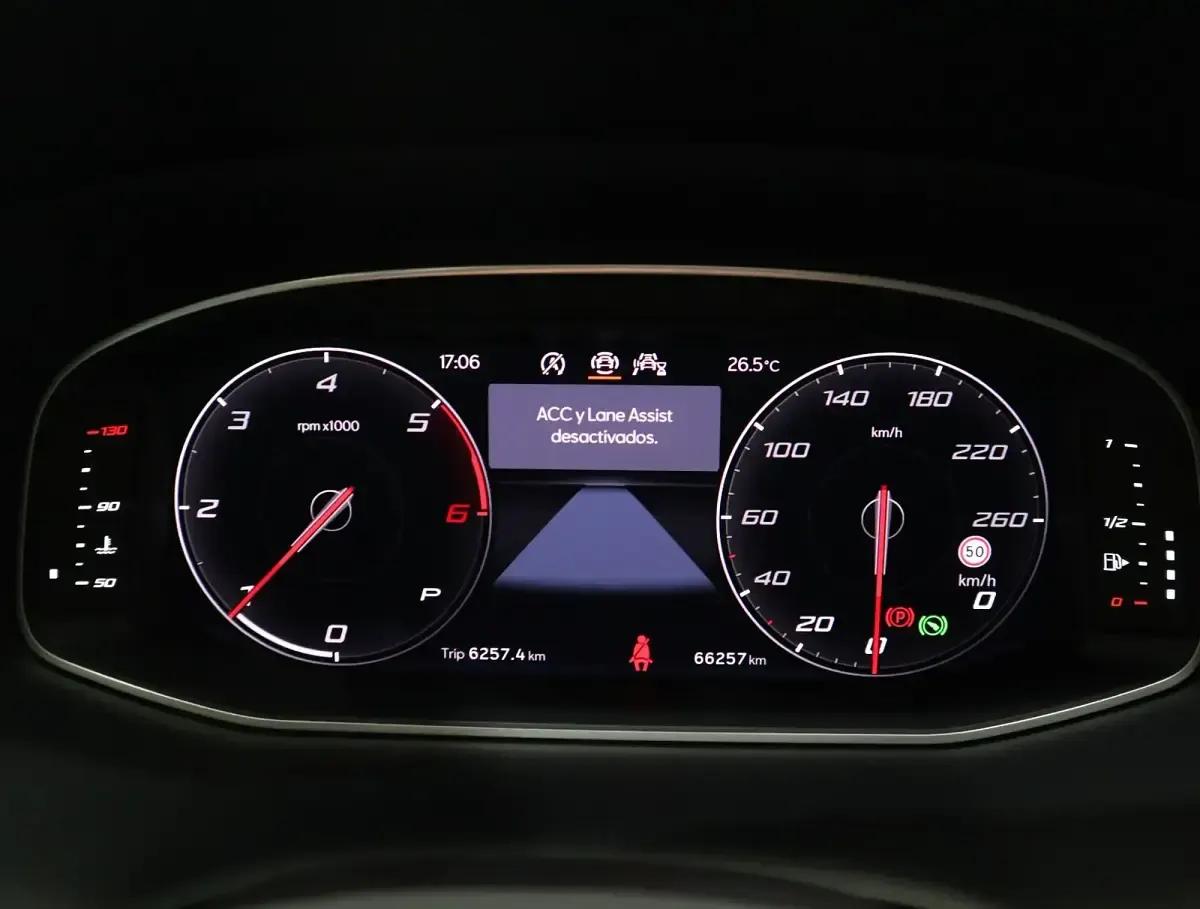 Usado Seat Ateca Style 150 CV (110 kW) 2022 Gris SUV