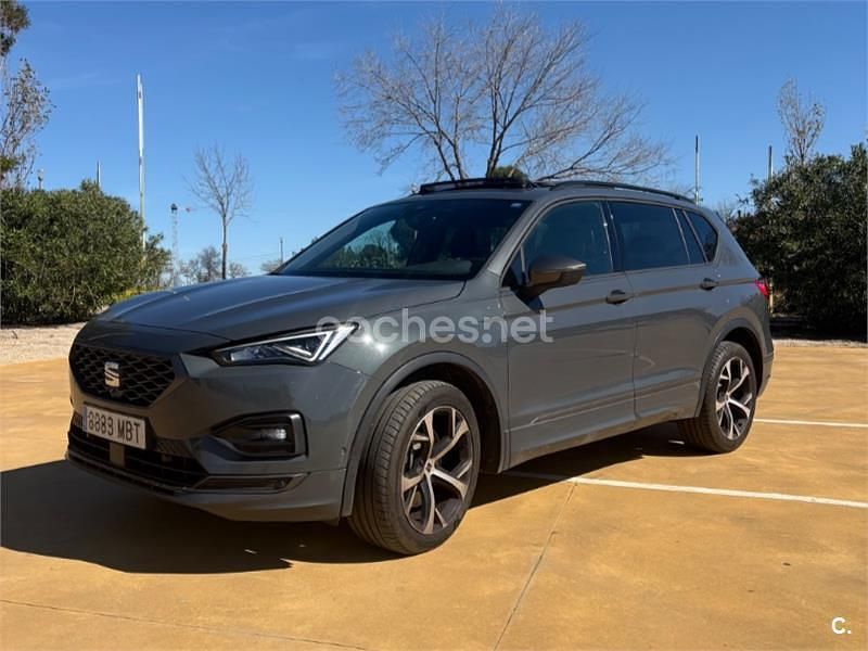Usado Seat Tarraco 4Drive 200 CV (147 kW) 2022 Gris / plata SUV
