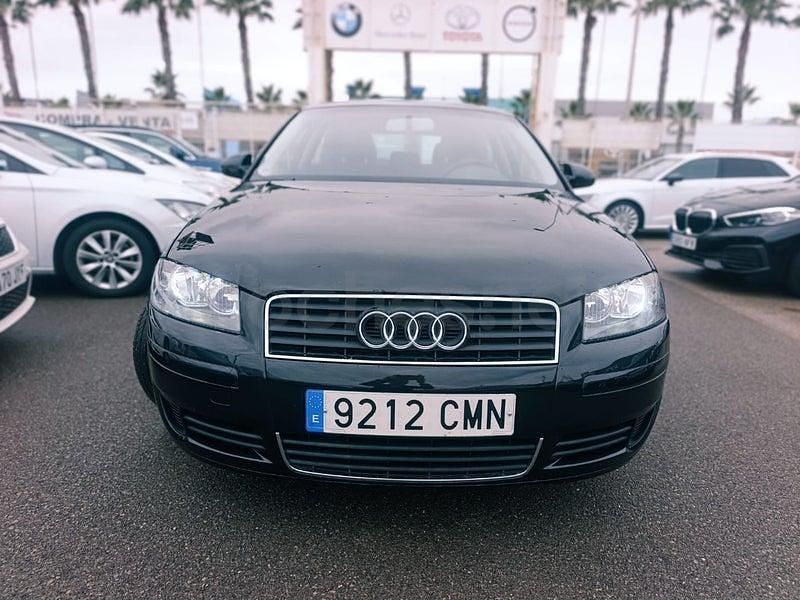 Usado Audi A3 Ambiente 102 CV (75 kW) 2003 Negro Utilitario