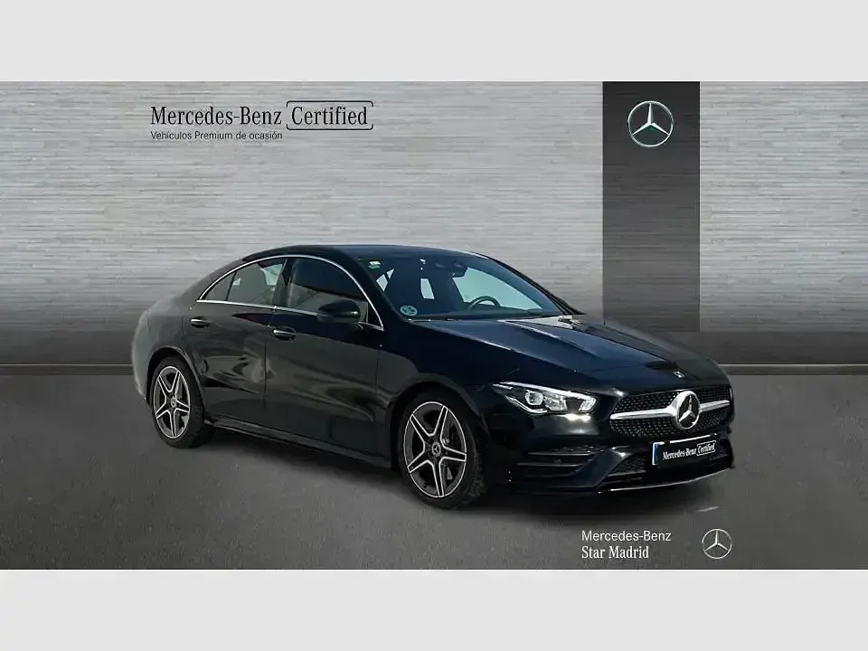 Usado Mercedes CLA200 AMG line 163 CV (119 kW) 2020 Nachtschwarz  unilack Berlina