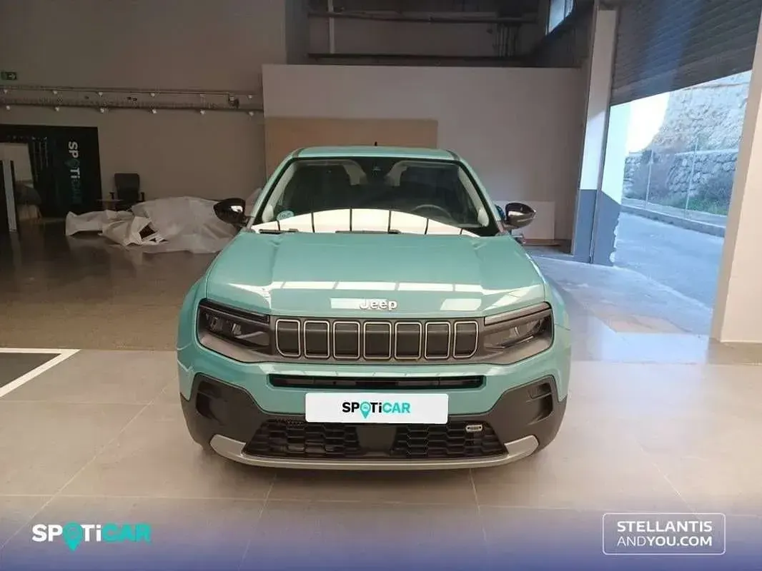 Usado Jeep Avenger Altitude 101 CV (74 kW) 2024 Azul SUV