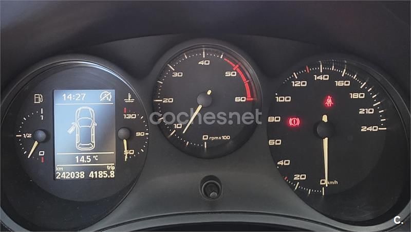 Usado Seat Leon Copa 105 CV (77 kW) 2011 Rojo Utilitario