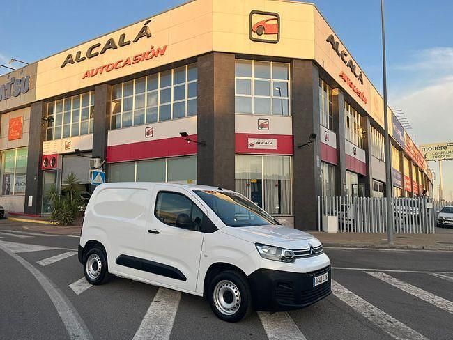 Usado Citroën Berlingo 100 CV (73 kW) 2019 Blanco Monovolumen
