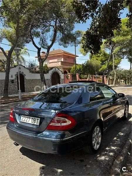 Usado Mercedes CLK200 Avantgarde 163 CV (119 kW) 2005 Gris / plata Coupe