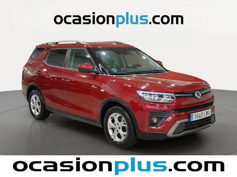 Usado Ssangyong (KGM) Tivoli 163 CV (119 kW) 2022 Rojo SUV