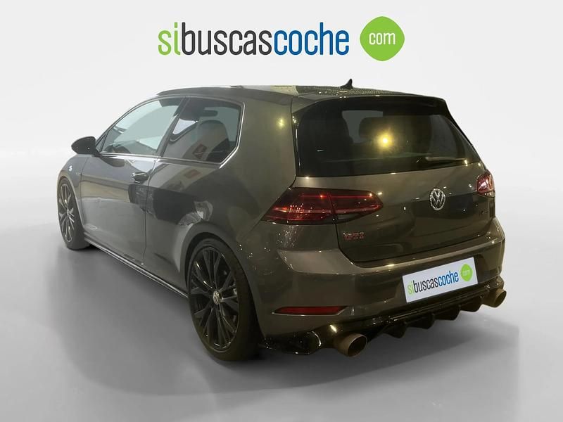 Usado VW Golf VII GTI 245 CV (180 kW) 2019 Gris/plata Utilitario