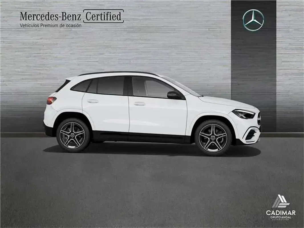 Usado Mercedes GLA200 150 CV (110 kW) 2025 SUV