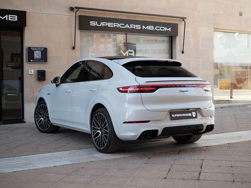 Usado Porsche Cayenne Platinum Edition 462 CV (339 kW) 2023 Blanco SUV