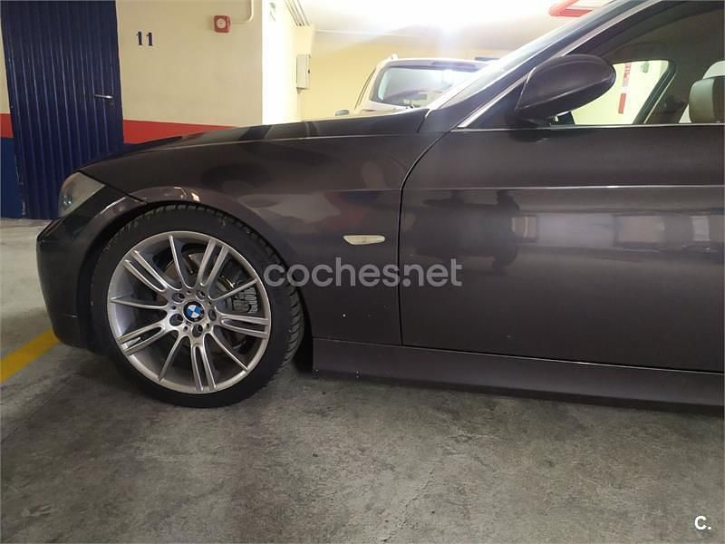 Usado BMW 330 258 HP (189 kW) 2006 Preto Sedan