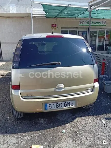 Usado Opel Meriva Cosmo 125 CV (91 kW) 2009 Beige Monovolumen