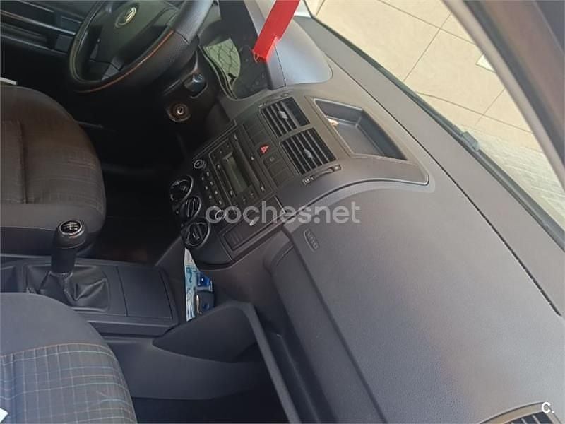Negro Usado 2007 VW Polo Advance Berlina | 5000 € (Precio justo) - Imagen 1/3