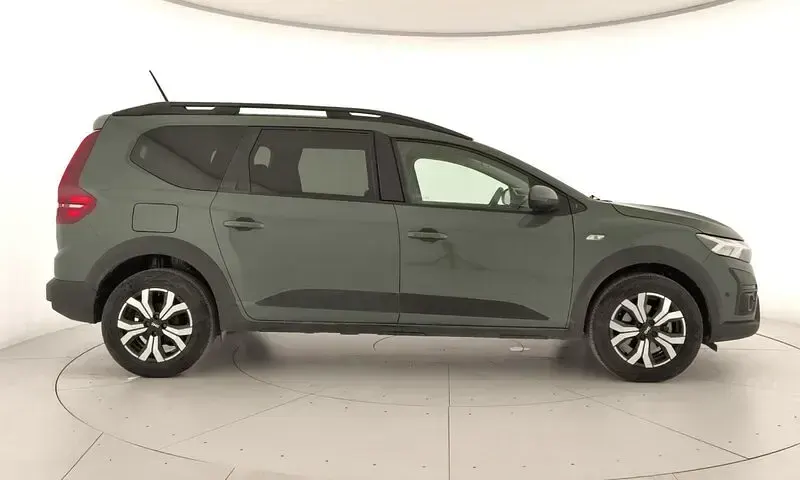 Käytetty Dacia Jogger Expression 110 HP (80 kW) 2024 Harmaa Tila-auto