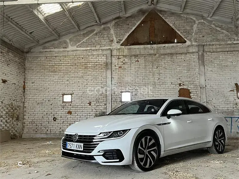 Usado VW Arteon R-line 150 CV (110 kW) 2018 Blanco Utilitario