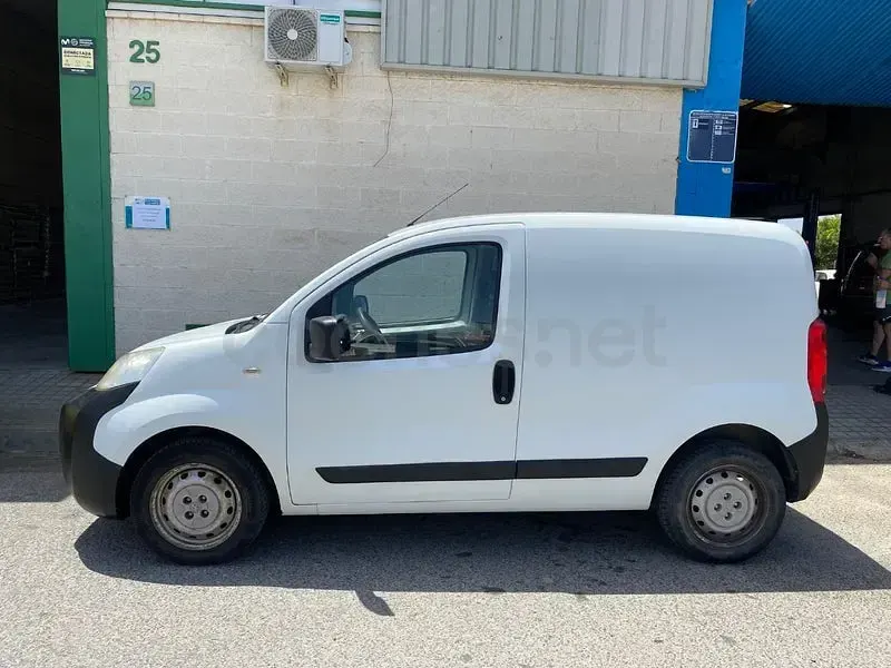 Usado Peugeot Bipper Access 75 CV (55 kW) 2012 Blanco Monovolumen