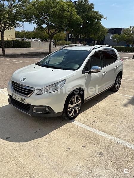 Blanco Usado 2016 Peugeot 2008 Allure SUV | 7900 € (Buen precio) - Imagen 1/4