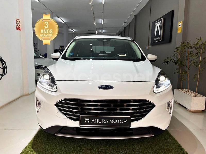 Usado Ford Kuga Titanium 190 CV (139 kW) 2022 Blanco SUV