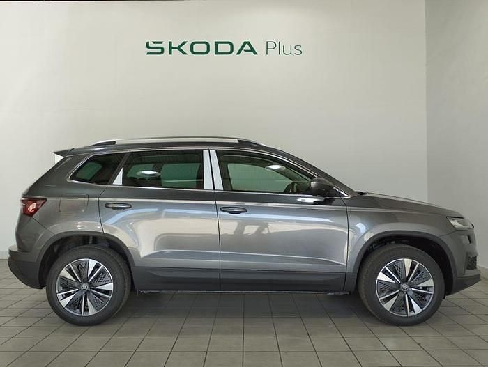Usado Skoda Karoq Selection 150 CV (110 kW) 2025 Gris SUV