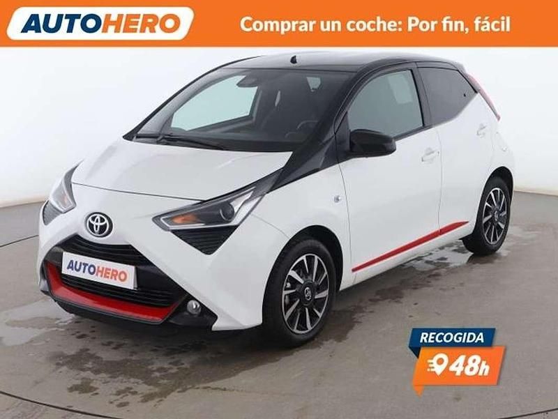 Blanco Usado 2021 Toyota Platz Play Berlina | 13.809 € - Imagen 1/3