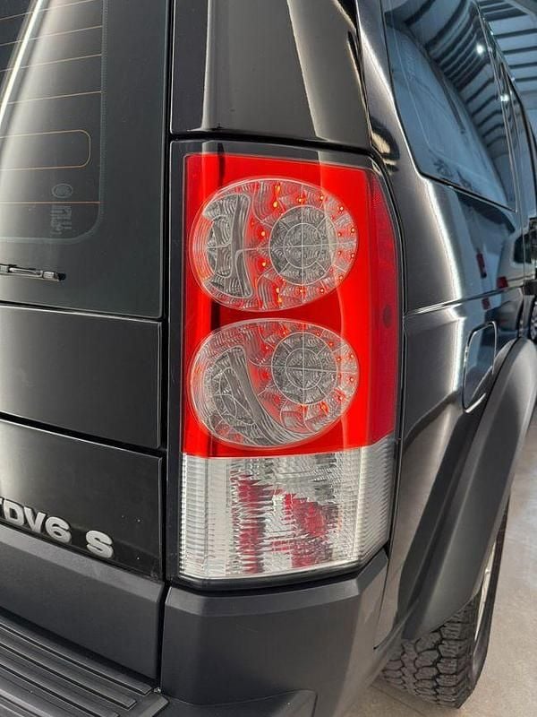 Usado Land Rover Discovery 4 S 190 CV (139 kW) 2010 Negro SUV