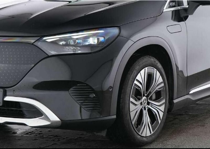 Usado Mercedes EQE300 180 kW (245 CV) 2024 Negro SUV