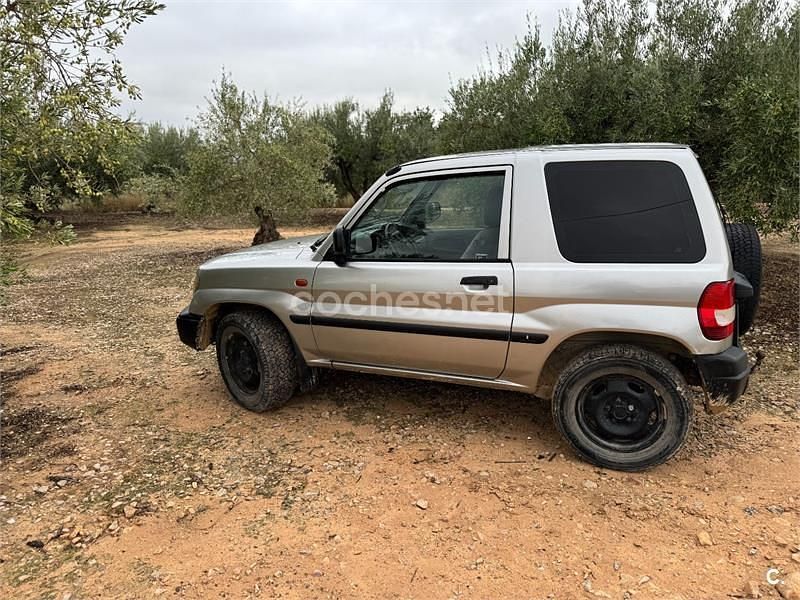 Usado Mitsubishi Montero 120 CV (88 kW) 2000 Gris / plata SUV