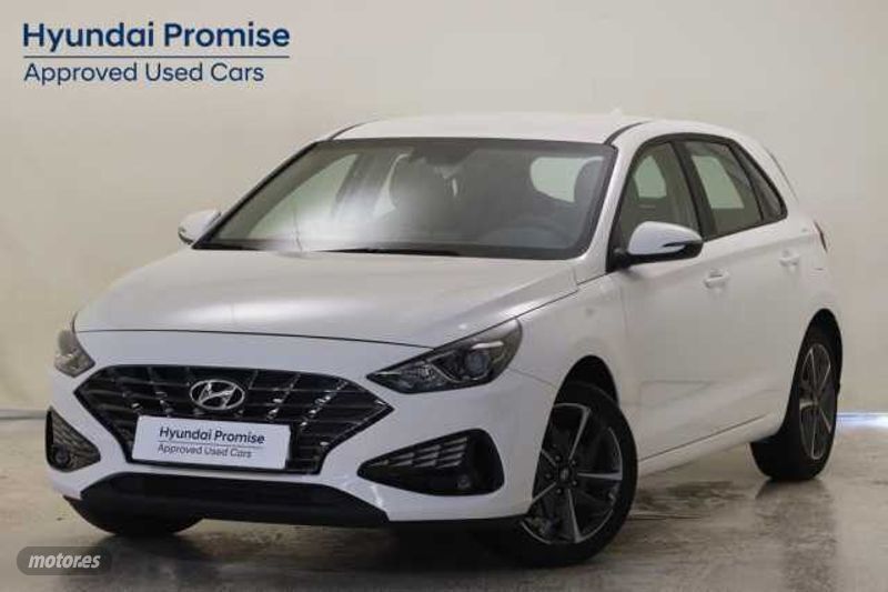 Atlas white Usado 2024 Hyundai i30 | 19.600 € (Precio justo) - Imagen 1/4