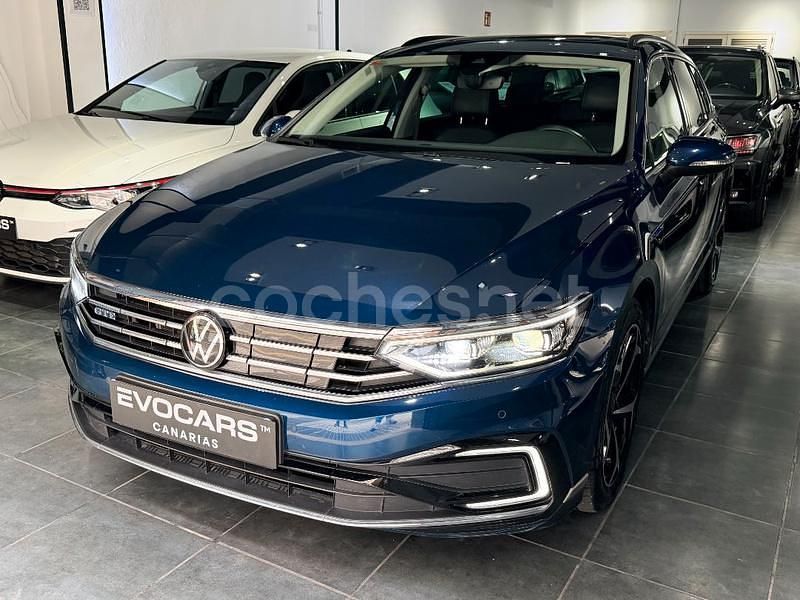 Usado VW Passat GTE 218 CV (160 kW) 2022 Azul Familiar