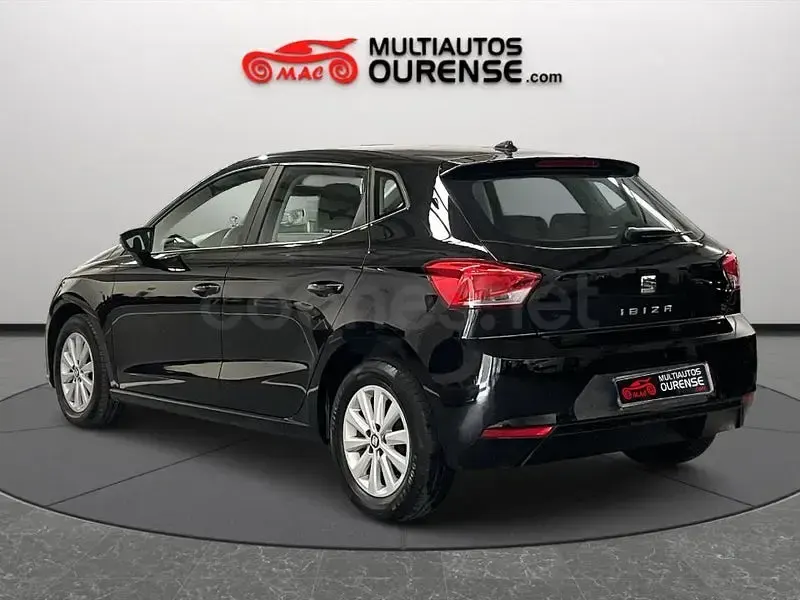 Usado Seat Ibiza Style 95 CV (69 kW) 2021 Negro Utilitario