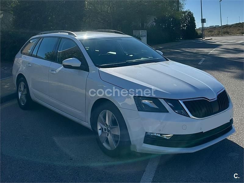 Occasion Skoda Octavia Ambition 116 PK (85 kW) 2019 Wit Stationwagen