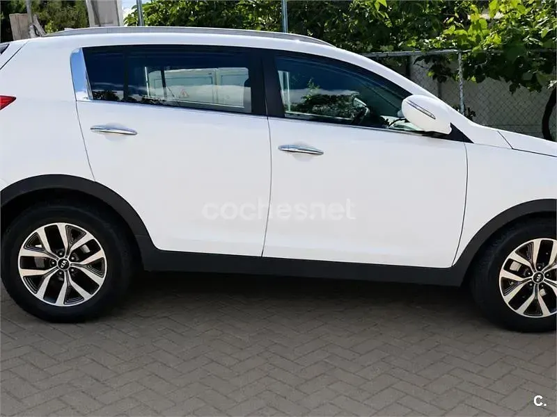 Usado Kia Sportage 115 CV (84 kW) 2015 Blanco SUV