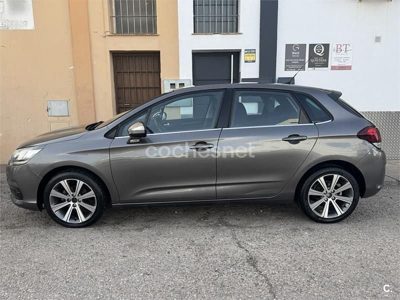 Usado Citroën C4 Feel 99 CV (72 kW) 2016 Gris / plata Berlina