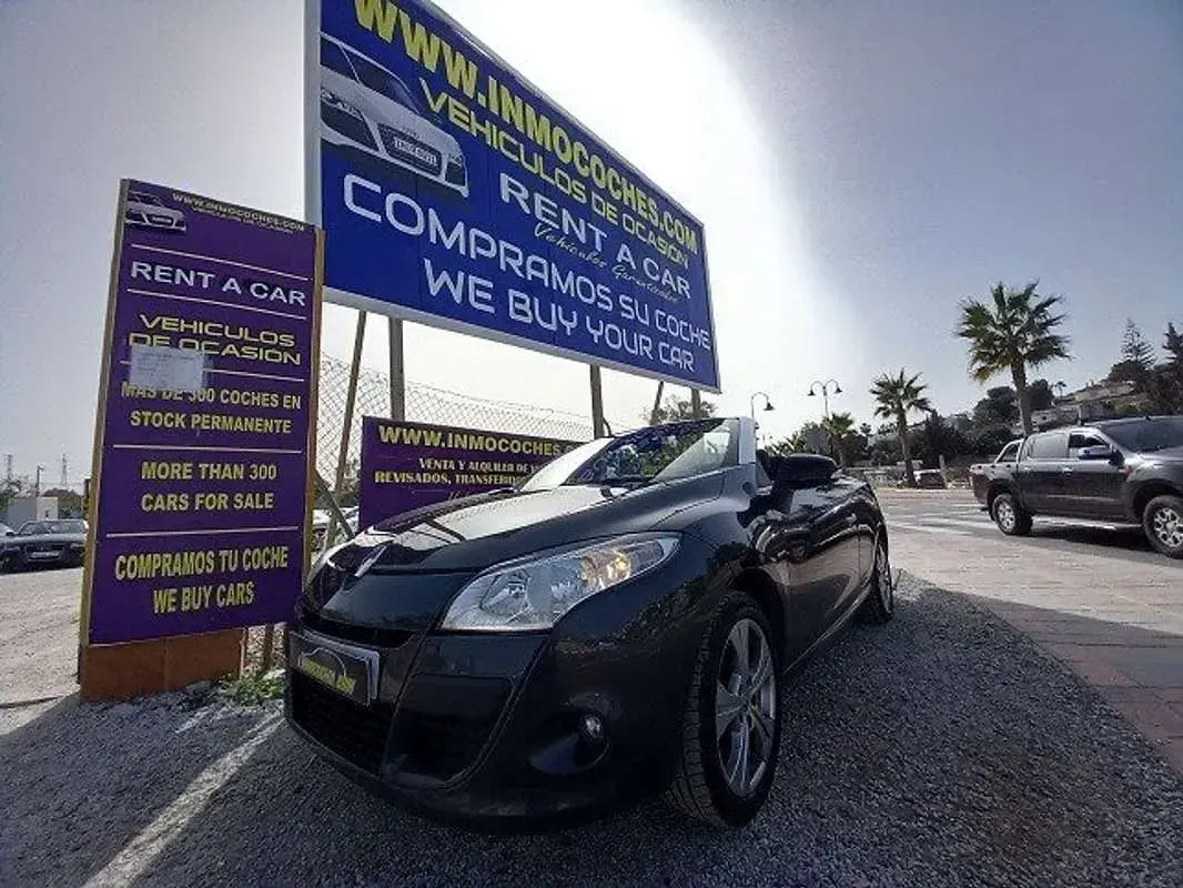 Usado Renault Mégane Cabriolet Dynamique 109 CV (80 kW) 2011 Negro Descapotable