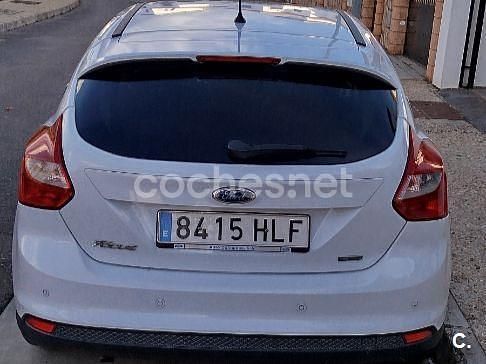 Usado Ford Focus Titanium 125 CV (91 kW) 2012 Blanco Berlina