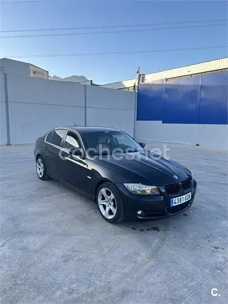 Usado BMW 318 143 CV (105 kW) 2010 Negro Berlina
