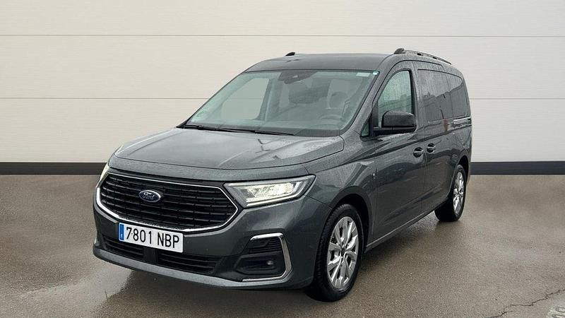 Usado Ford Tourneo Connect Titanium 122 CV (89 kW) 2025 Gris Monovolumen