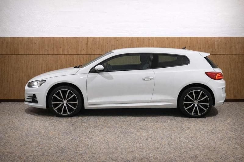 Usado VW Scirocco R-line 125 CV (91 kW) 2017 Blanco Coupe