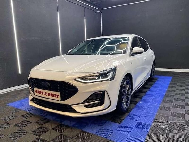 Usado Ford Focus ST-Line 125 CV (91 kW) 2024 Blanco Utilitario