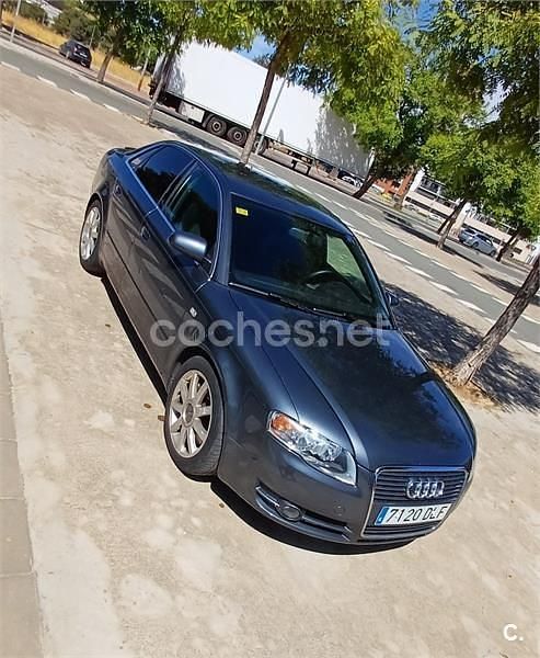 Usado Audi A4 S-Line 200 CV (147 kW) 2005 Gris / plata Berlina