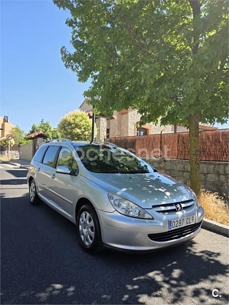 Gris / plata Usado 2003 Peugeot 307 Familiar | 2500 € (Precio justo) - Imagen 1/4