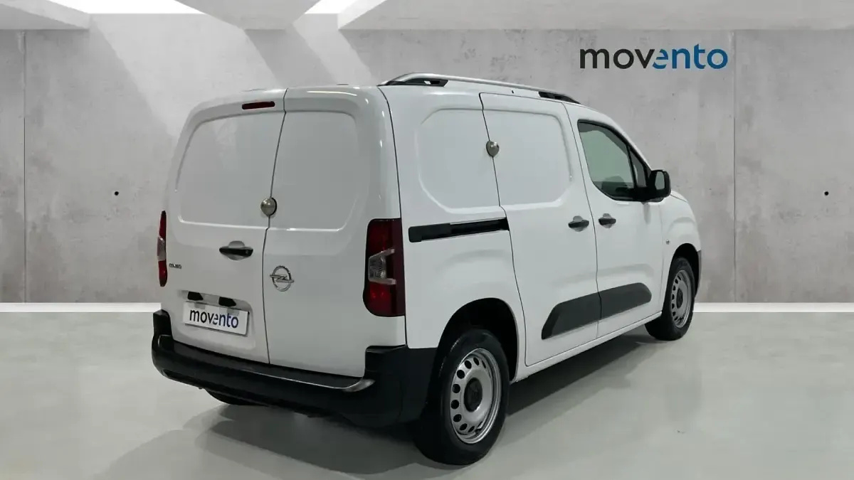 Usado Opel Combo S 102 CV (75 kW) 2021 Blanco Monovolumen