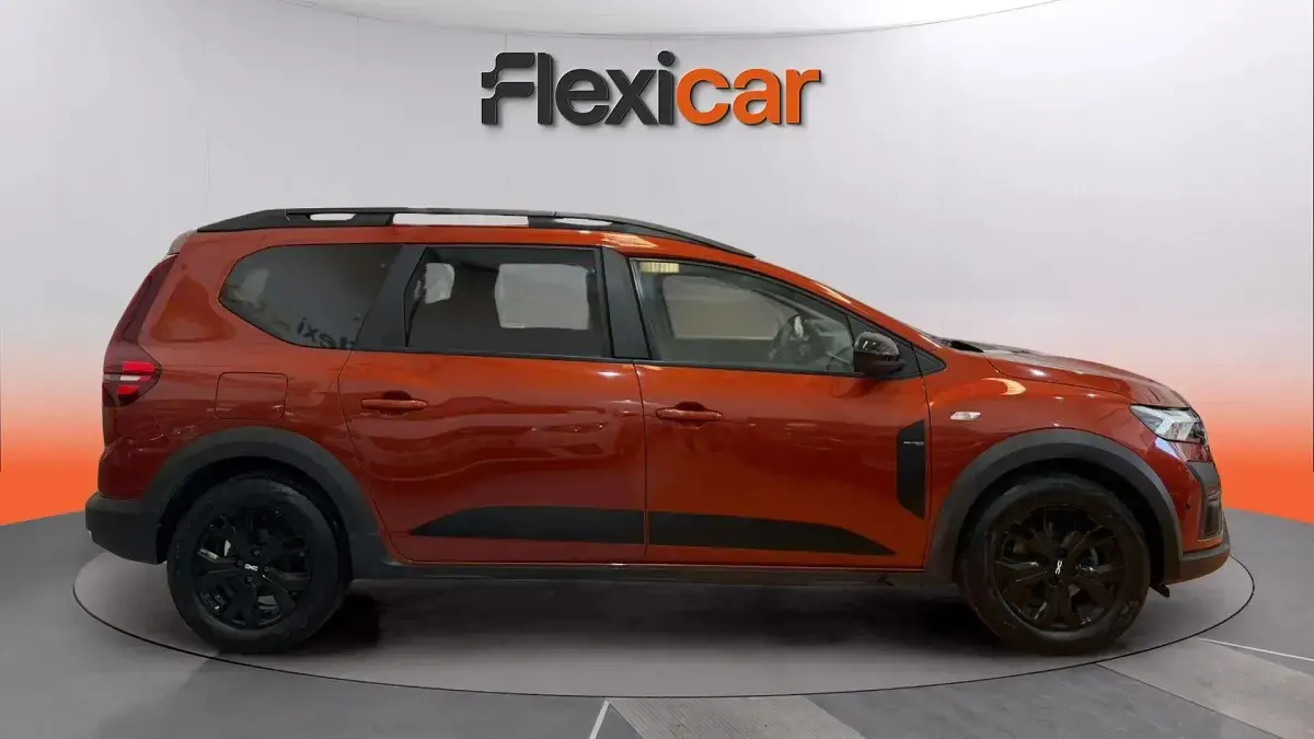 Usado Dacia Jogger Extreme 101 CV (74 kW) 2023 Naranja Monovolumen
