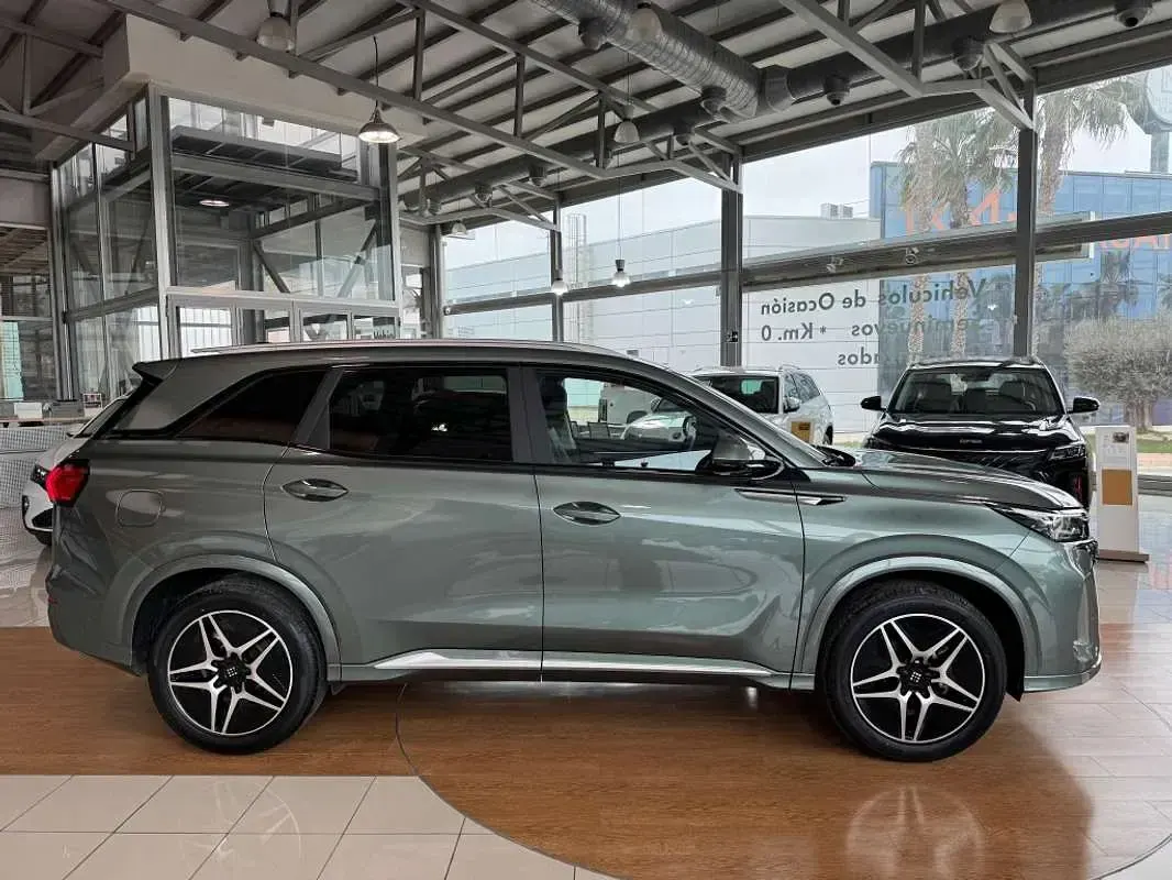 Nuevo DFSK E5 218 CV (160 kW) 2026 Verde SUV