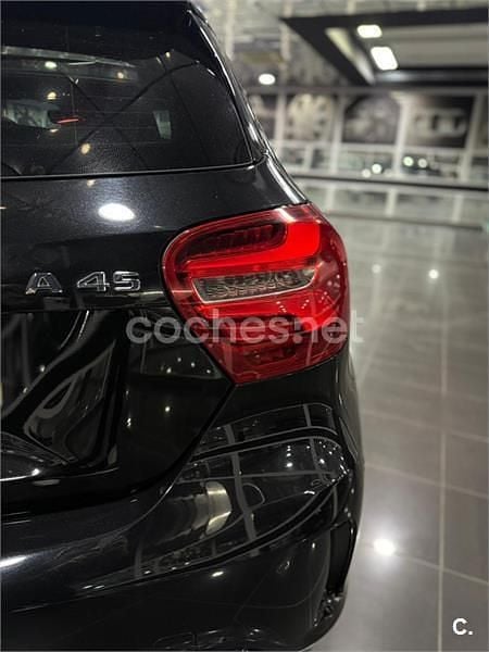 Negro Usado 2016 Mercedes A45 AMG Berlina | 39.000 € - Imagen 1/4