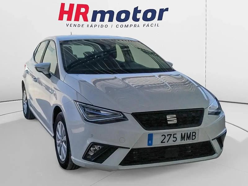 Blanco Usado 2023 Seat Ibiza Style Utilitario | 14.510 € (Un poco caro) - Imagen 1/4