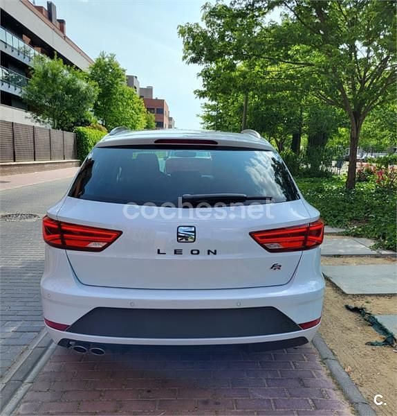 Usado Seat Leon ST FR 150 CV (110 kW) 2019 Blanco Familiar