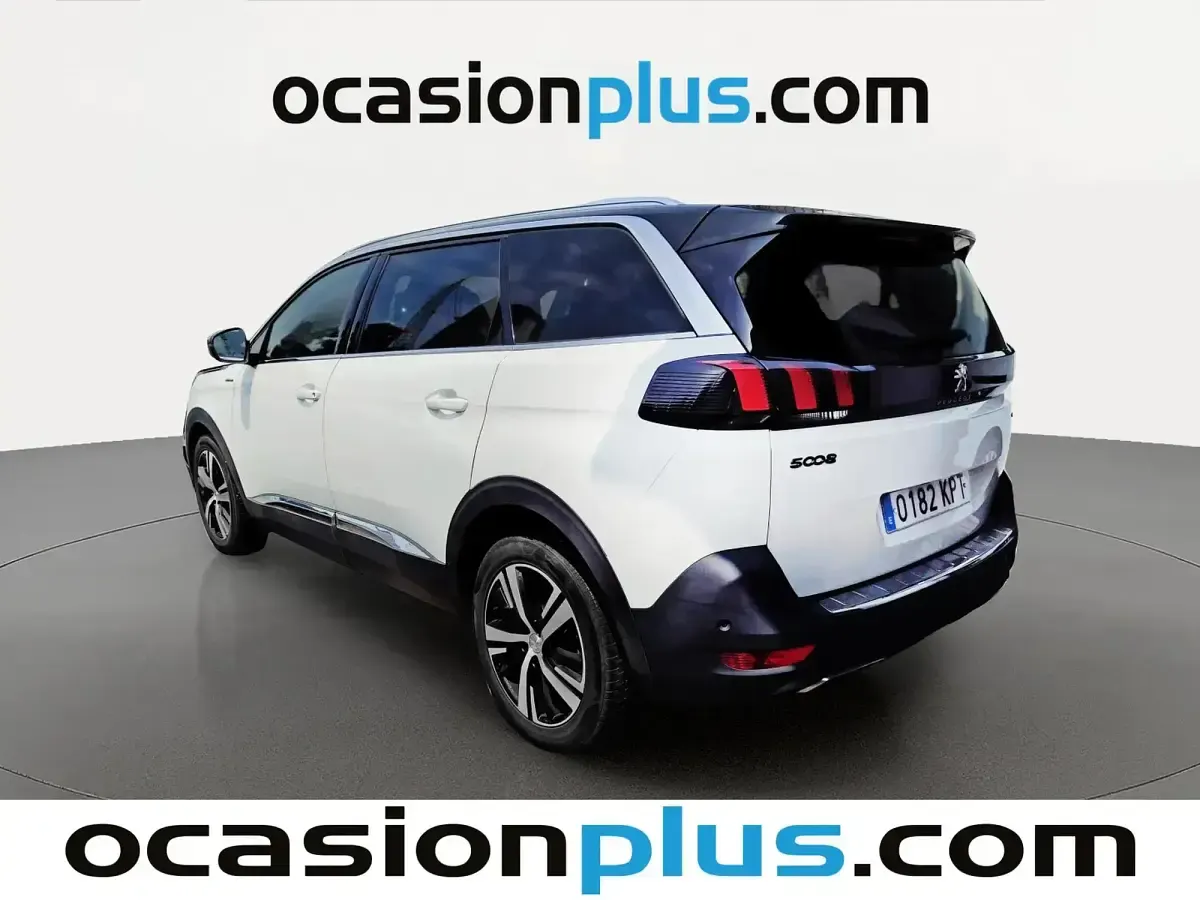 Usado Peugeot 5008 GT-line 130 CV (95 kW) 2018 Blanco SUV